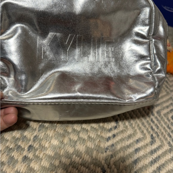 NWOT KYLIE Jenner Make up BAG 2016 Limited Edition - Picture 6 of 10